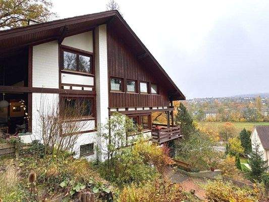 Hausansicht mit Ausblick