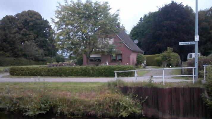 Ansicht von Straße her