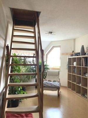 Treppenaufgang zum Spitzboden