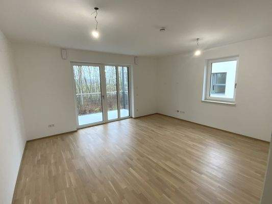 Wohnbereich mit Zugang Balkon