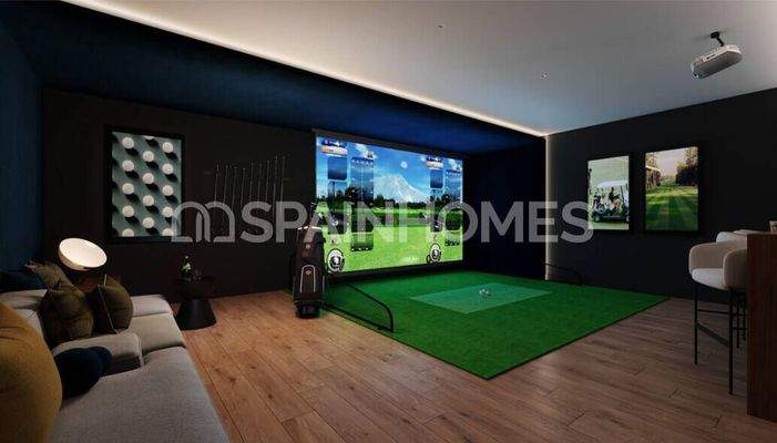 Coastal Houses with Solariums and Pool in Malaga