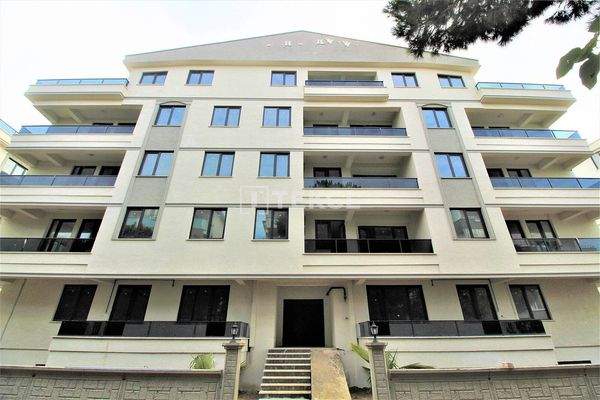 Apartments with Nature View Near the Sea in Yalova Çınarcık