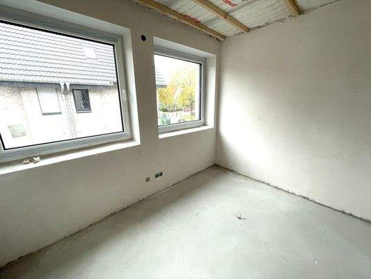 4. von 4 Zimmern im Dachgeschoss 10.2025