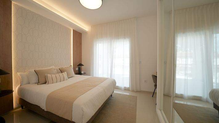 Schlafzimmer mit Terrasse