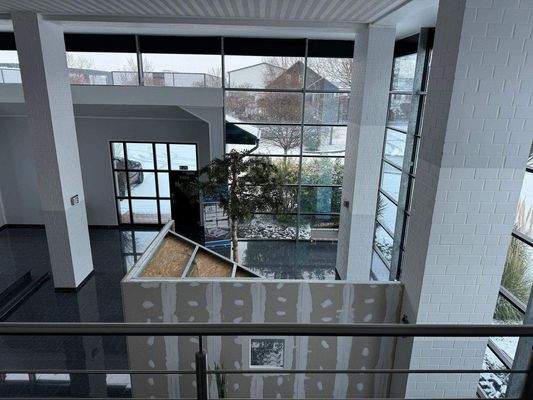 Empfangsbereich Ausstellung .jpg