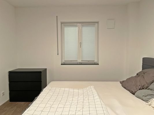 Schlafzimmer (2).jpg