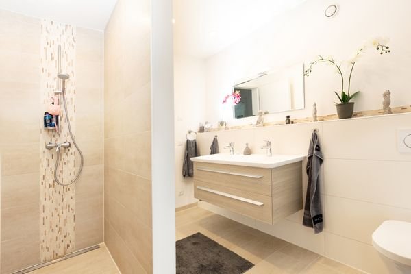 2. Badezimmer