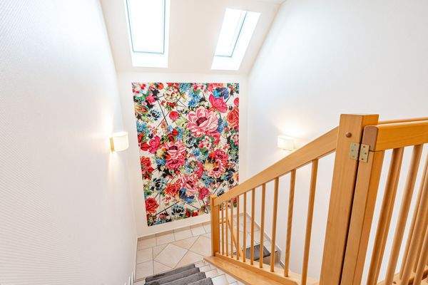 Treppe ins Obergeschoss