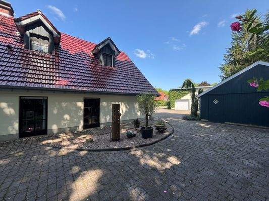 Hochwertige Dacheindeckung mit Tonpfannen