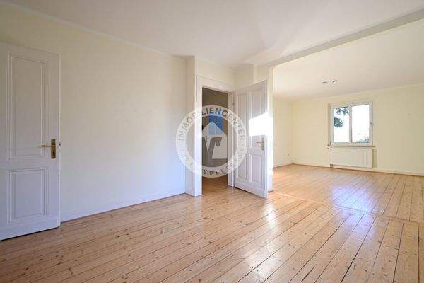 Erdgeschoss - Wohnen / Essen (Blick 2)