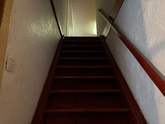 Treppe zum Dachgeschoss