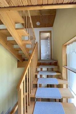 Treppe ins Obergeschoss