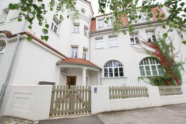 modernisierte Jugendstilarc...