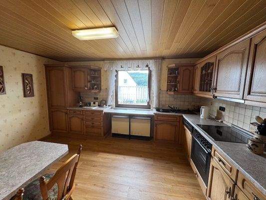 Blick vom Flur zur Küche