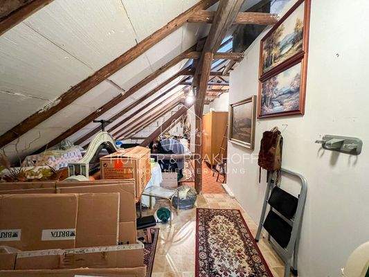 Dachboden - nicht ausgebaut