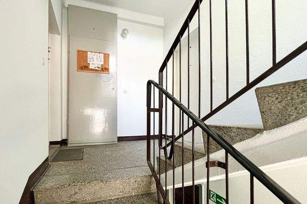 Treppenhaus Mehrfamilienhaus