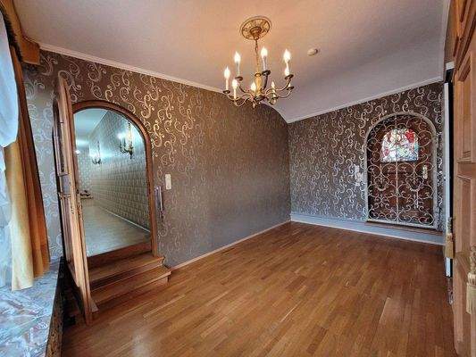 Durchgangszimmer (1/2 Zimmer)