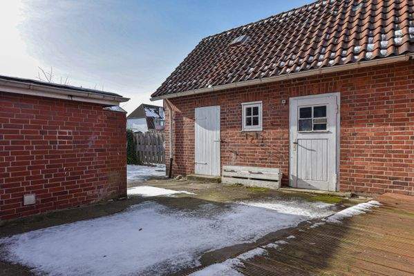 blickgeschützte Terrasse mit Westausrichtung 