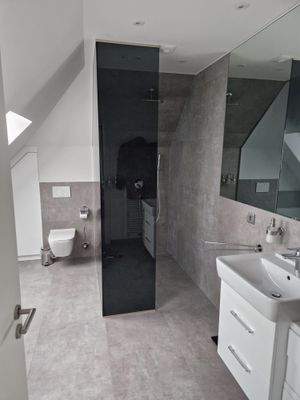 Rechts Duschbereich