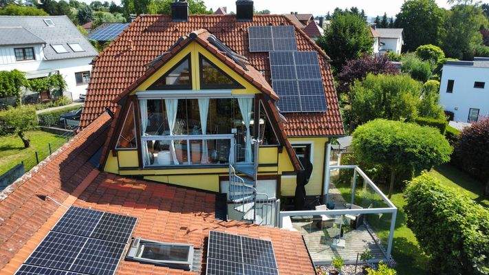 Ansicht mit Wintergarten