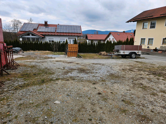 e03eb48a-0aa4-4454-8bf6-fecda9a19e4e (1)