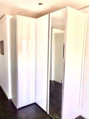 Einbaukleiderschrank