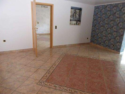 Küche mit Essbereich  und Eing