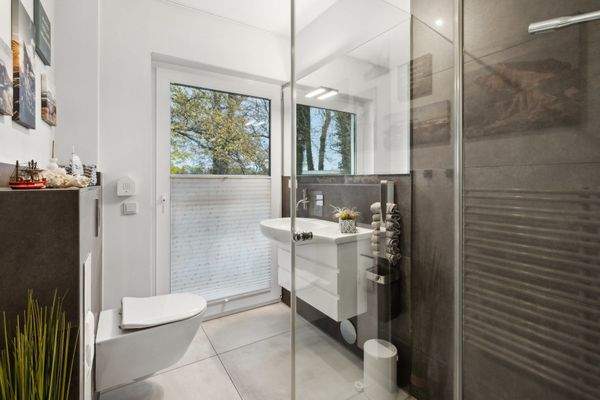 Badezimmer im Erdgeschoss