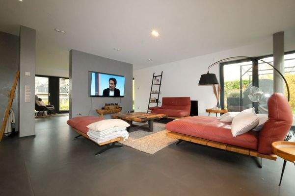 9856DF22-663A-4B6C-BBC8-5259B1769253-18734-00000D1E3517251F