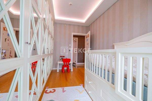 Forest-View Luxury Flat in a Project Near Mall in Sarıyer Istanbul
