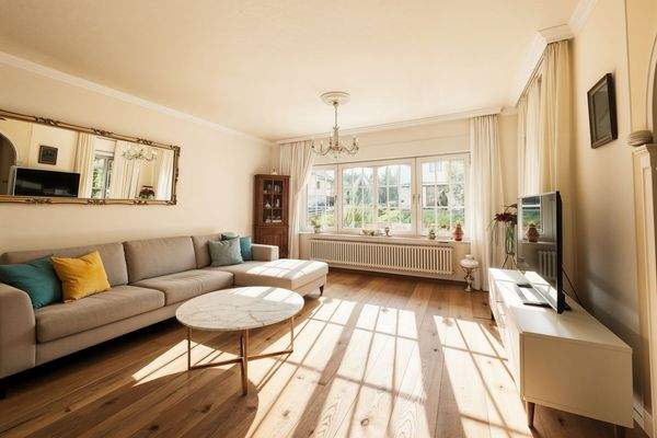 Beispiel: So könnte Ihr Wohn-Esszimmer renoviert aussehen.