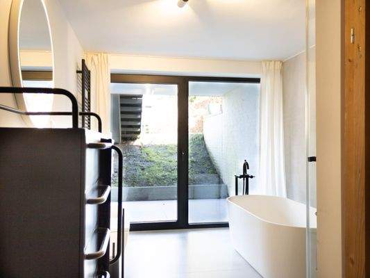 Vollbad mit Sauna im Untergeschoss