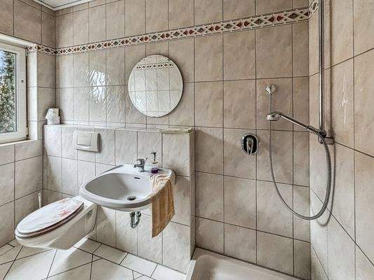 Büro und Gäste-WC EG_2