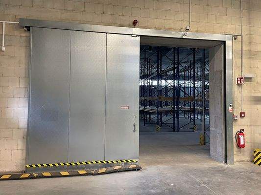 Verbindungstor Hallen 1 und 2