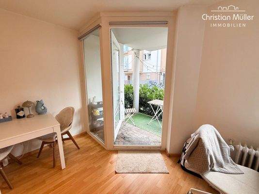 ...mit Zugang zur Terrasse