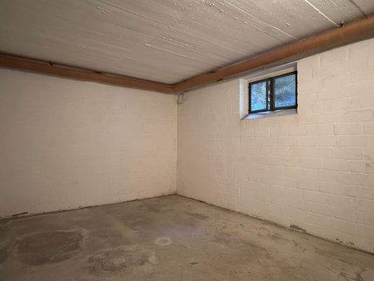 Kellerraum zu Wohnung