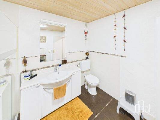 CAM02839G0-PR0320-STILL034