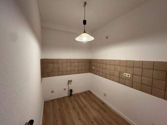 Leere Küche mit Fliesen