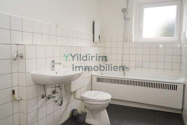 Badezimmer mit Badewanne