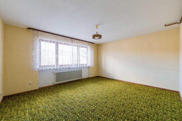 ausgebautes Zimmer UG