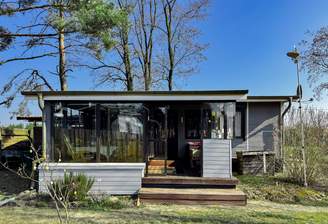 Frontansicht mit Eingang