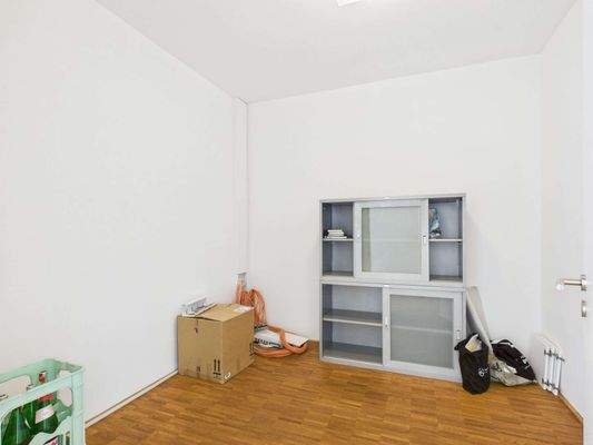 B2 Abstellraum groß