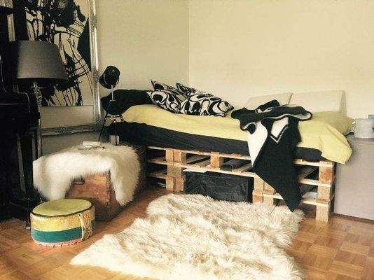 7.) Schlafbereich im Wohnzimmer