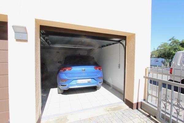 Garage.jpeg