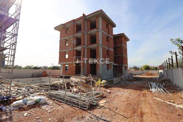 Flats in a Project with a Pool Near the Airport in Antalya