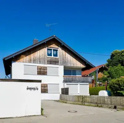 3 Zimmerwohnung im 1. Stock