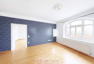 Lichtdurchflutetes Wohnzimmer