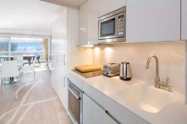 Cuisine Parquet Acier inoxydable