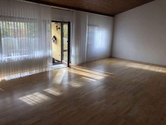 Wohnzimmer Bild 3.jpg