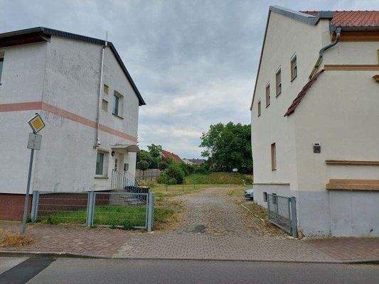 Zufahrt zum Grundstück (1)